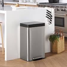 Read our kitchen garbage can review here and find a suitable one for you. Kohler Stainless Steel 13 Gal Step Trash Can The Container Store