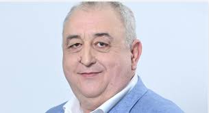 Șef la Electrica, pensionar de lux SRI, cu salariul nevestei la secret