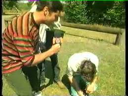 Former child actor paul 'des' ballard, 39, presented childrens programme diggit on gmtv from 1998 to 2002 with fearne cotton, craig doyle, and reggie yates. Wn Paul Des Ballard Gunged On Disney Club