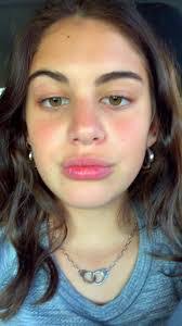 Leighanne Smith's Instagram, Twitter & Facebook