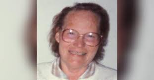 Rae Schwartz's Instagram, Twitter & Facebook