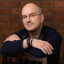 Amazon.com: Dan Moren: books, biography, latest update