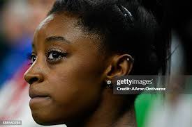 180 Aaron Beam Photos & High Res Pictures