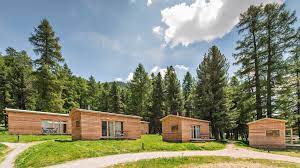 Zusammen mit dem angrenzenden schweizer nationalpark und der der gemeinde scuol bildet die biosfera val müstair das erste hochalpine unesco biosphärenreservat der schweiz. Urlaub Im Freien Camping Gravatscha Samedan Engadin Graubunden Schweiz