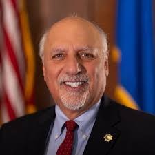 Justin Barrows's Instagram, Twitter & Facebook