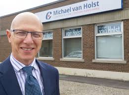 Coun. Michael van Holst announces council leave to run for federal Tories