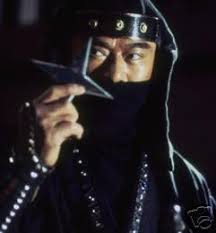 Beatrix weet hem jaren later te overtuigen een laatste zwaard te maken, door bills naam te noemen. Sonny Chiba As Hatori Hanzo Shadow Warrior Sonny Chiba Ninja Art