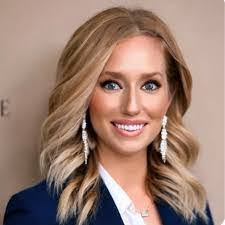 Amanda Hosterman's Instagram, Twitter & Facebook