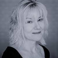 Jacqueline Snell's Instagram, Twitter & Facebook