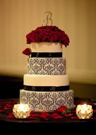 Black And White Wedding Cakes With Red Roses Creative Black White And Red Wedding Cake Wedding Cake Red Black And White Wedding Cake Beautiful Wedding Cakes