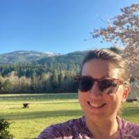 Sarah Mitzel's Instagram, Twitter & Facebook