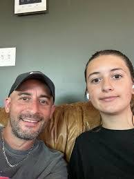 Chris Teaster's Instagram, Twitter & Facebook