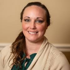 Elizabeth Davie's Instagram, Twitter & Facebook