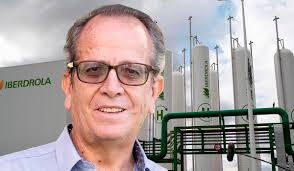 Alberto Acosta: “El hidrógeno 'verde' es otra falsa solución”