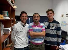 They have also lived in northridge, ca francisco is related to maritza y villatoro and luz e villatoro as well as 1 additional person. Entrevista Para El Pais De Los Estudiantes De Daniel Y Alvaro La Ciencia De La Mula Francis