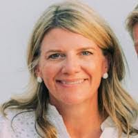 Michelle Ringer's Instagram, Twitter & Facebook