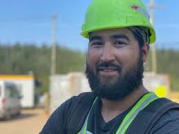 Construction boom in Old Crow, Yukon, helps build local skills