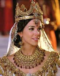 ESTHER: BEAUTIFUL, OBEDIENT, COURAGEOUS