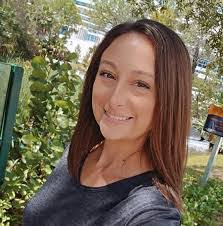 Abbie Cleveland's Instagram, Twitter & Facebook