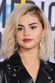 Selena Gomez Hair & Beauty Styles in Pictures