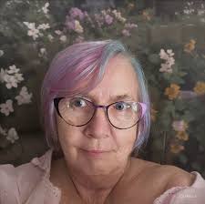 Tomato and lettuce growing tips for leggy plants