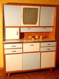 Pastellne Kuchenmobel Der 50er Kuchen Mobel Kuchenmobel Kuchenschrank
