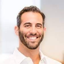 Adam Landsman's Instagram, Twitter & Facebook