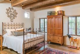 Rustic, spanish colonial & tuscan style furniture we have been sourcing furniture and accessories from all over the world since 1999. 75 Beautiful Southwestern Bedroom Pictures Ideas August 2021 Houzz