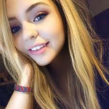 Thinking about Val 😇 who's your main? . . . . . #gaming #selfie #valorant  #gamer #gamergirl #girlgamer #egirl #brownhair #blueeyes #twitch  #twitchaffiliate #twitchstreamer #streamer