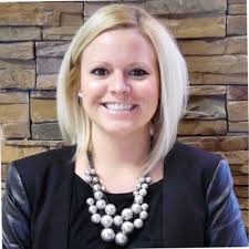 Brooke Thurlow's Instagram, Twitter & Facebook