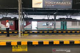 Maybe you would like to learn more about one of these? Jadwal Perjalanan Ka Prameks Kembali Normal Antara News