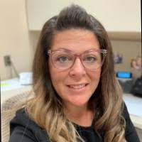 Amanda Stokes's Instagram, Twitter & Facebook