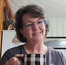 Jackie Paramore's Instagram, Twitter & Facebook