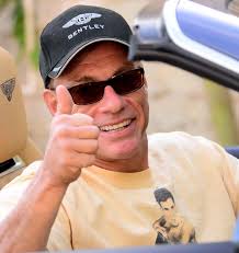 Voor ander gebruik, zie van damme (het ondubbelzinnig maken). Pro Tv Cum Arata Jean Claude Van Damme La 56 De Ani Intreaga Familie A Actorului Se Afla Intr O Forma De Zile Mari