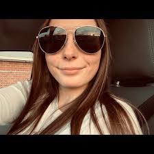 Jennifer Pinkham's Instagram, Twitter & Facebook