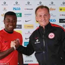 يمكنك عرض الملفات الشخصية للأشخاص الذين يحملون اسم ‏‎luzuko koti‎‏. Nelson Mandela Is Playing Soccer In Germany But It S Not The One You Re Thinking Of