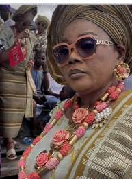 Pauseandpondertv1 added a new photo.