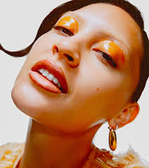 1990 @itscharlieaustin always a fun day 📸 @tanecoffin Hair @darrensummors  Art Direction @michelle_bateman @thegraphicsmith #makeup #makeupartist  #beauty #colesbeauty #desireewise