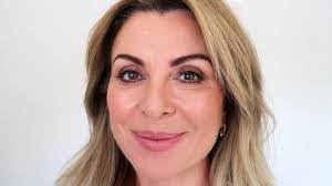 Jeanette Loggins's Instagram, Twitter & Facebook