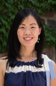 Julie Lee's Instagram, Twitter & Facebook