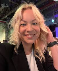 Hi everyone! I'm posting