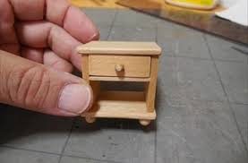 ドールハウス家具ナイトテーブルの作り方dollhouse furniture way of making a bedside table ミニチュア ドールハウス ドールハウスの家具 人形の家具