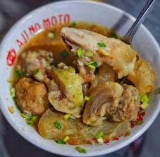 Berikut resep membuat ketan bumbu serundeng nasi kuning dan pedas versi rumahan. Yuk Santap Bakso Kikil Yang Lezat Ini Di Warung Berikut Ini Dan Resep Praktis Membuat Bakso Kikil Di Rumah 2020