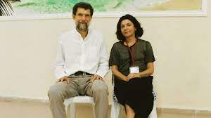 1988 yılında işadamı osman kavala ile evlendi. Prof Dr Ayse Bugra Esim Osman Kavala Nin 94 Yasindaki Annesinin Ve Benim Dupeduz Iskenceye Maruz Kaldigimizi Dusunuyorum