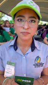 ESTUDIANTES VALLENSES AGRADECEN A RICARDO GALLARDO POR TRANSPORTE PÚBLICO  GRATUITO, Miles de jóvenes se beneficiarán con la tarjeta “Mi Pase” y  podrán destinar el ahorro en materiales escolares, ...