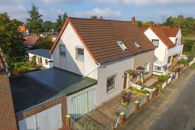 Mit südwesthaus schauen sie gleich von anfang an über den tellerrand hinaus und lassen sich in allen bereichen von unseren experten kompetent und zielführend beraten. Doppelhaushalfte Auf Sonnigem Sud West Grundstuck In Bremen Grohn Fur Kreative Kopfe Mollerherm Immobilien