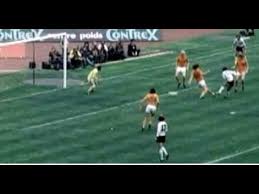 Kurzbeinbomber gerd müller wie der torjäger als torhüter glänzte. Wm 1974 Final Gerd Muller Bomber Der Nation Legende Amateurfootage Youtube