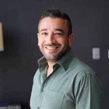 While staying at the 25hours Hotel in Dubai this weekend to celebrate my  birthday and those of colleagues Ben Vickers and Jeffrey Sofferman, I was  pleasantly surprised to find one of the