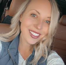 If anyone heads to the farmers market tomorrow could you please get me the  name of the guy who had the live edge wood. He was over by Solis hall. I'm  headed