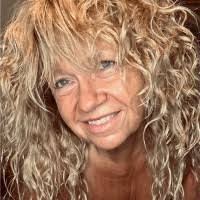 Candy Smith's Instagram, Twitter & Facebook